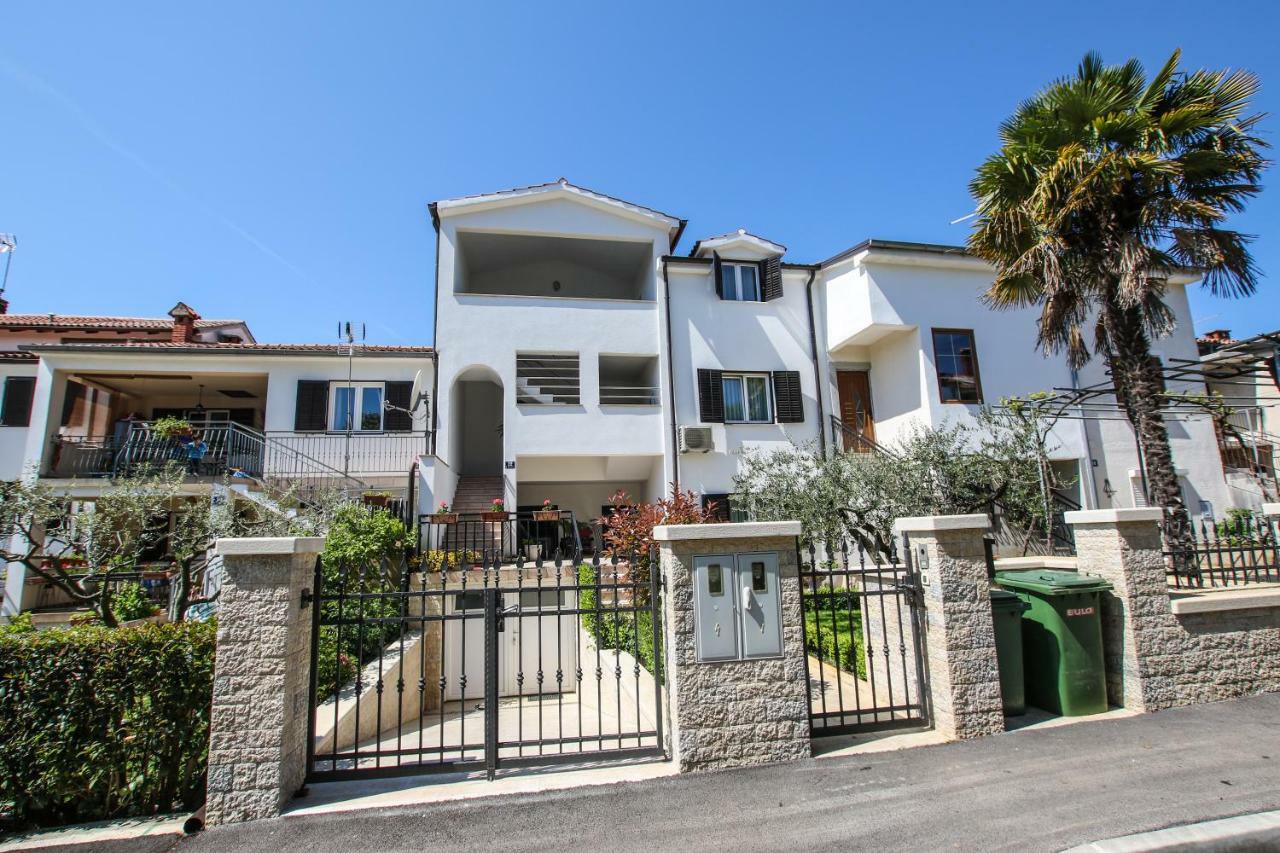 Apartman Mila Lejlighed Poreč Eksteriør billede